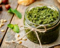 “Je ne veux pas le voir acheté, c’est tellement facile !” : Cyril Lignac nous explique comment bien réussir le pesto de basilic