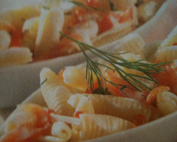 Salade de pâtes au saumon fumé