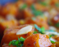 Plat totalement végétarien, des patates douces avec des poireaux, légèrement caramélisées avec un peu de miel pour relever le côté sucré des patates. Un plat qui peut…