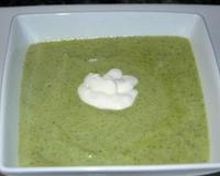 Il vous suffira d'acheter quelques moules et quelques courgettes, d'utiliser les "Vache qui Rit" qui trainent au fond du frigo, et voilà ce que vous obtiendrez: