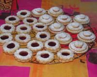 J'en ai fait en puits et d'autres en pyramides, vous pouvez bien sûr ne faire qu'une seule sorte. L'avantage en faisant les 2 sortes c'est que mes invités ont eu l'impression…