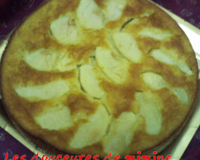 Un moelleux aux pommes super léger et rapide à réaliser. Idéal quand on a des invités surprises !