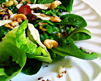 Salade de printemps sucrée-salée