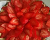 Tarte traditionnelle aux fraises et à la crème pâtissière