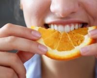 Manger une orange le soir empêche-t-il vraiment de dormir ?