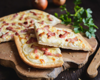 “Superbe” : si vous avez envie d’une bonne flammekueche, testez cette recette que les lecteurs de 750g adorent !