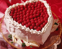 Bientôt les Fêtes ! Voici un petit cadeau qui cache un moelleux au citron (très moelleux), une gelée de framboises et une crème à la pistaches... Malgré ce que l'on pourrait…