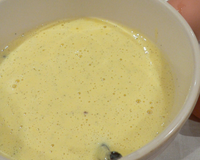Cette sauce peut accompagner un moelleux au chocolat.Le poivre apporte une profondeur qui relève le chocolat