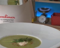 Velouté d'asperges vertes au parmesan