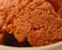 Glace fraise-basilic