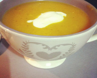Soupe de potiron, courgettes, tomates et carottes