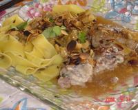 Le mélange du goût du roquefort et les amandes est divin.