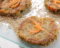 Galettes de quinoa aux carottes et aux poireaux