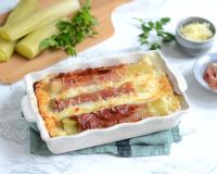 Poireaux gratinés au jambon de Serrano et au fromage