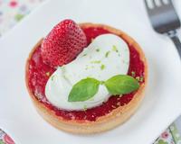 De délicieuses tartelettes fruitées et gourmandes. Une recette proposée par Sandrine du blog "Macaronette".