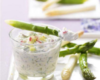 Duo d'asperges 'à dipper' au Chavroux®