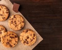 Voici une recette ultra-gourmande de cookie géant, à faire au micro-ondes !