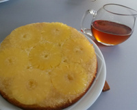 Gâteau caramélisé renversé à l'ananas