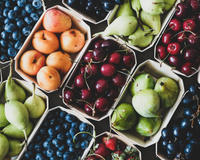 "Des bombes de goût, du sucré, du juteux…" : une primeur partage son top 5 des fruits du moment à mettre dans son panier !