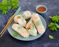 Rouleaux de printemps aux crudités et aux crevettes