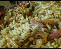 Riz complet à l'oignon