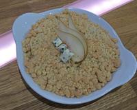 Le mariage entre les poires et la fourme d'Ambert est magique. Avec le croquant du crumble, c'est encore mieux. 
