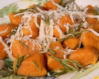 Gnocchi de butternut au beurre de romarin