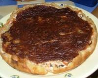J'ai fait cette tarte sous forme d'un soufflé, ainsi elle est plus légère et reste savoureuse. Selon les goûts, on peut varier en mettant du jambon, des dés de courgettes…
