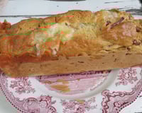 Cake aux lardons et chèvre