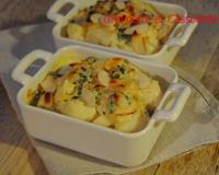 C'est un gratin de Chou-Fleur tout doux, parfumé à la Fourme d'Ambert. La Fourme d'Ambert est un fromage que j'adore parce qu'il allie caractère et douceur. Il est tendre…
