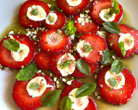 Carpaccio de fraises à la menthe