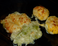 De délicieux oeufs durs à al béchamel et fromage.