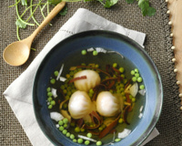 Bouillon aux champignons noirs et Hacao