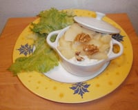 Mini-cocotte de purée de pomme de terre, bleu aux noix et poires