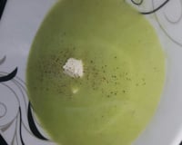 Velouté de courgettes et fromage frais