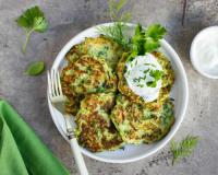 En panne d’inspiration avec les courgettes ? Testez cette recette de galettes notée 4.7/5 par les lecteurs de 750g !