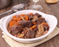 Bœuf bourguignon et sa garniture généreuse