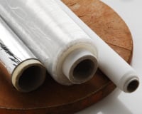 L'astuce magique pour que vos rouleaux d'aluminium ou de film étirable reste (enfin) dans leur boîte