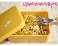 Cette recette remporte la 10ème place du concours Raconte-moi des salades.
Une petite salade rapide à préparer et complète pour un petit repas vite fait, bien fait…