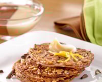 Petites galettes au chocolat, flocons et lait d'avoine, duo de crème vanille chocolat