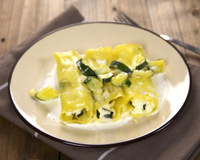 Cannellonis au Carré Frais et aux courgettes, sauce citronnée