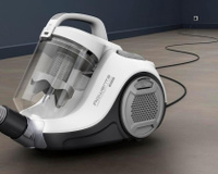 Miettes, farine, poussière : l’aspirateur Rowenta en promo aujourd'hui garde votre cuisine impeccable