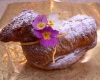 Une tradition pour Pâques en Alsace ! Un gâteau en forme d'agneau que l'on déguste le matin. Découvrez nôtre recette pour préparer…