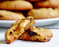 Quelques bons biscuits à déguster... Le mariage chocolat blanc et canneberges est toujours très heureux !