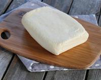 Voici une étonnante pâte feuilletée très facile et rapide à réaliser !