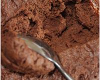 Je ne sais pas vous mais quand je goûte à une cuillère de mousse au chocolat, c'est toujours la même choses : un grand moment, le pied total, le grand frisson quoi !…