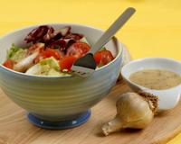 Une vinaigrette qui accompagnera toute salade qui sera servie avec un foie gras poêlé aux fruits ou un magret de canard au miel et romarin.