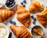 Vous allez adorer ces recettes pour pimper vos croissants de la veille