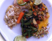 Coquelet farci au foie gras et ses deux pommes cuites au jus