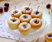 Une recette ultra-simple à faire pour mettre en valeur les jolies cerises de saison... Amandes et cerises forment un joli duo. On en profite pour préparer…